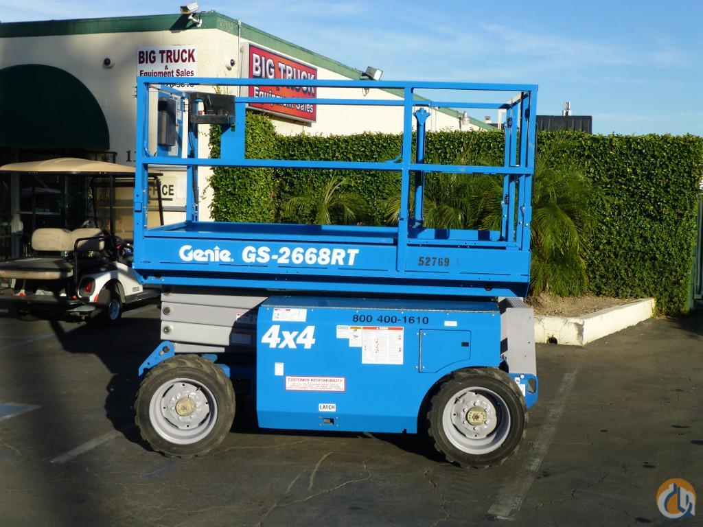 2006 GENIE GS2668RT