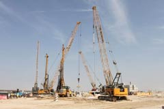 Liebherr Duty-Cycle Crawler Uses Crane Engine to Power Vibro Hammer